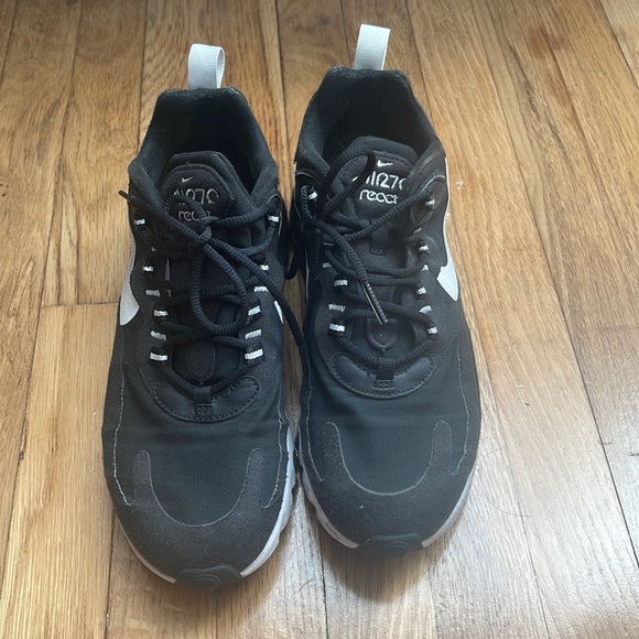 Nike Airmax 270 React - Picture 2 of 8